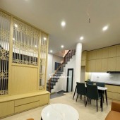 BÁN NHÀ PHỐ NGÔ QUYỀN, Ô TÔ, THOÁNG SÁNG RỰC RỠ, 30m, 5.9 tỷ